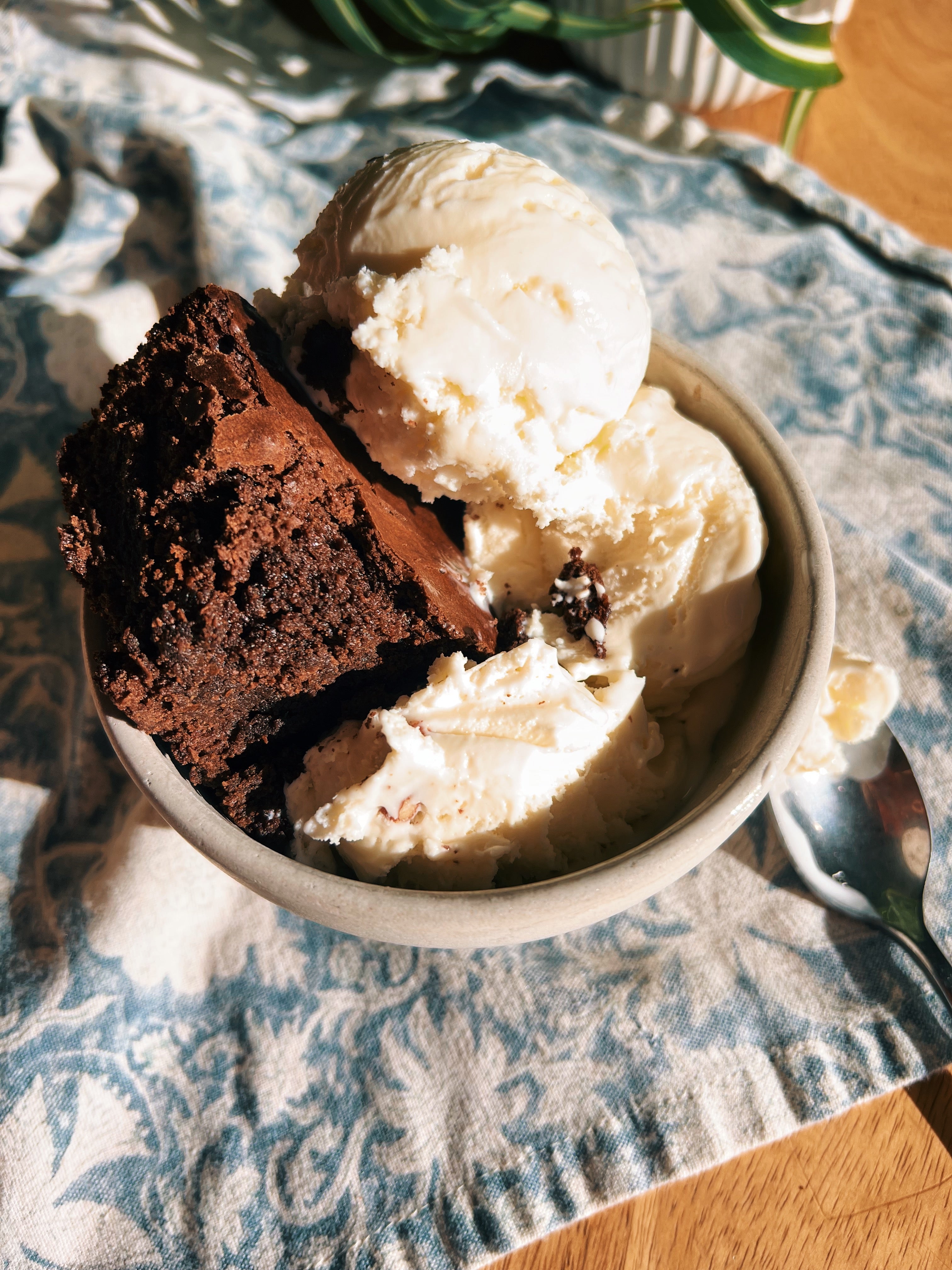 The Farmhouse Fudgy Brownies | Gluten Free